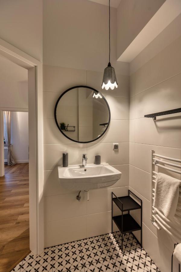 Hotel Dwor Konstancin Esterno foto