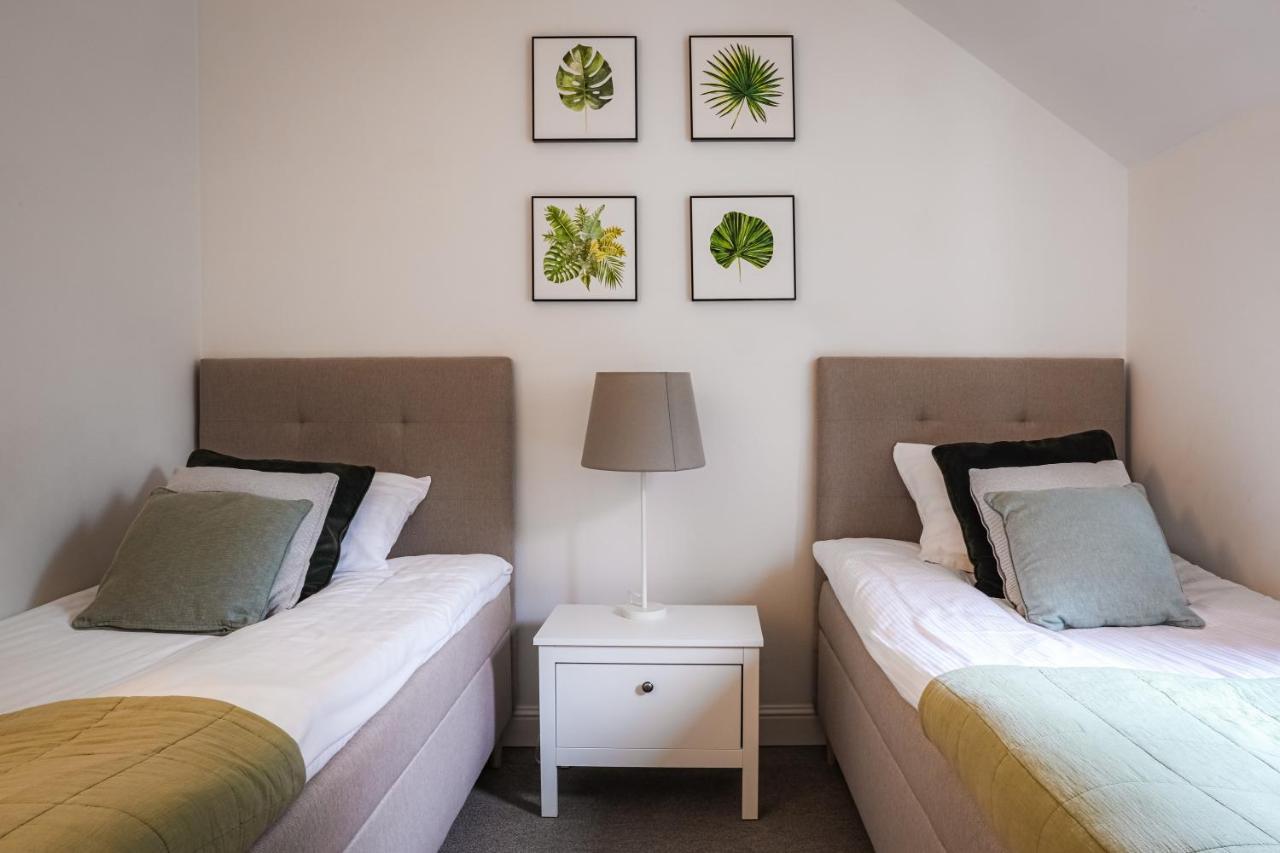 Hotel Dwor Konstancin Esterno foto