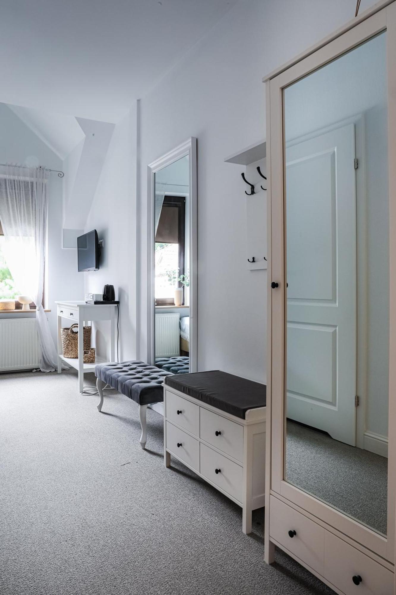 Hotel Dwor Konstancin Esterno foto